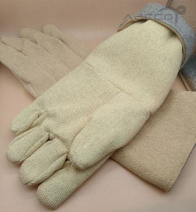 Перчатки огнеупорные 704-105 